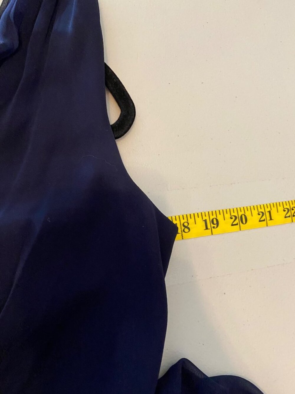 Eliza J Navy Blue Sleeveless Chiffon Evening Gown Beaded Waist Size 4 - Picture 10 of 12